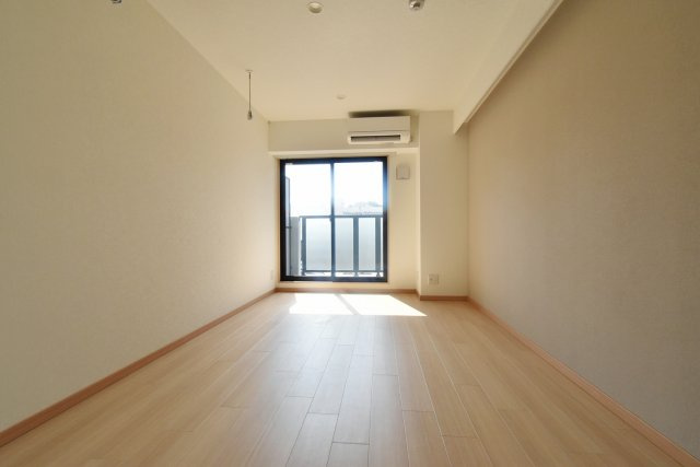 モレス・ヴィラさくら夙川の居間・リビング