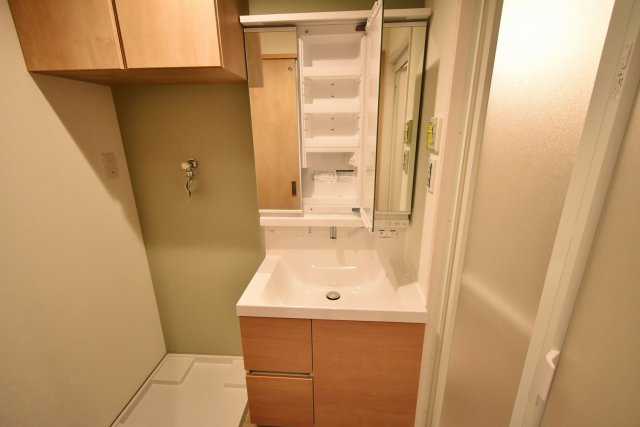 モレス・ヴィラさくら夙川の独立洗面台