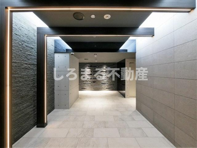 S-RESIDENCE堺筋本町Unoのロビー