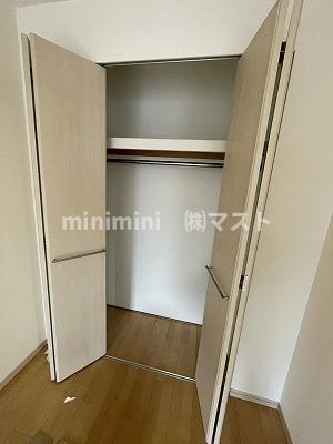 クレグラン北梅田の収納