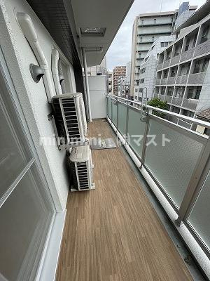 クレグラン北梅田のバルコニー