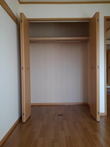 アンソレイエメゾンＥの収納
