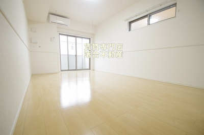 【居間・リビング】 | メゾン・ボナール | 綺麗で使いやすいお部屋♪