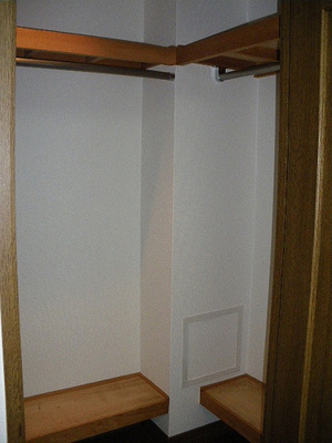 【収納】 | シャリエ大津朝日が丘 | ウォークインクロゼット　※前回募集時／２０１５年４月の写真