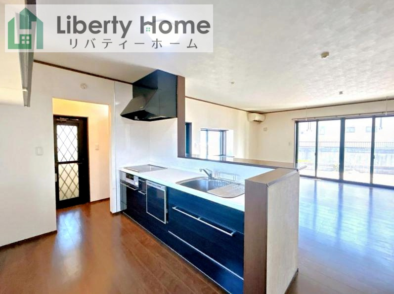 北茨城市中郷町松井　中古戸建のキッチン