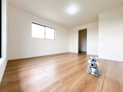 【洋室】 | 高崎市下之城町　新築住宅 | 広さはお子様の勉強部屋にも適した広さ！
勉強机や本棚などの家具を置いてもフリースペースも確保できます。