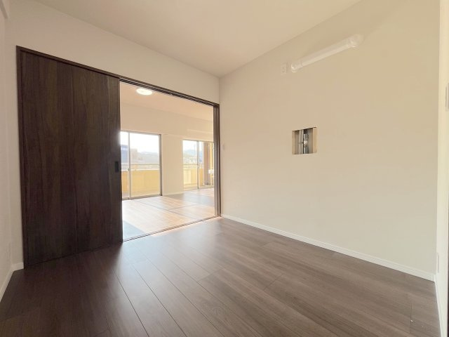 エバーライフパセオ博多南センターコートの洋室