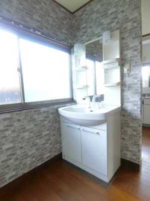 【洗面所】 | 旗ヶ崎1丁目貸家