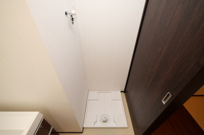 【設備】 | レオングラン本町橋 | 洗濯機置き場です