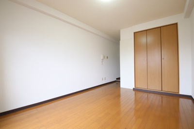 【洋室】 | キャッスル山村A