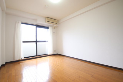 【洋室】 | キャッスル山村A