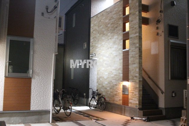 Celeste中野坂上のエントランス|出入り口