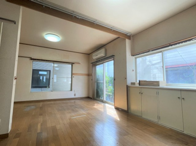 【居間・リビング】 | 越谷市弥十郎中古戸建