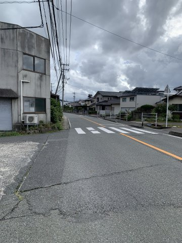 【No.7516】湖山町南/45坪/JR湖山駅徒歩9分♪/建築条件なしの前面道路含む現地写真