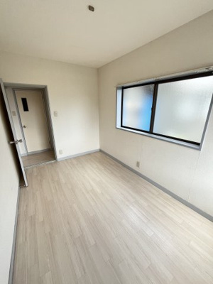 【洋室】 | コウ河崎