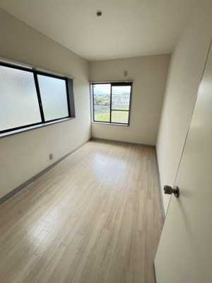 【洋室】 | コウ河崎