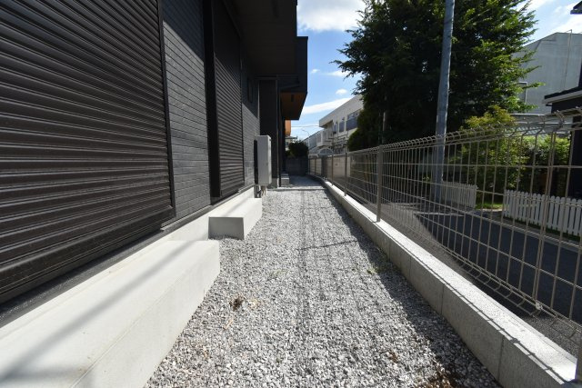 永福2丁目・新築戸建・A号棟の庭|南側水路側の敷地です。