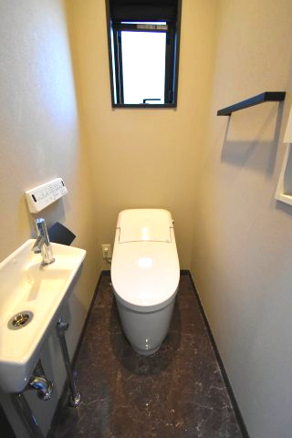 永福2丁目・新築戸建・A号棟のトイレ