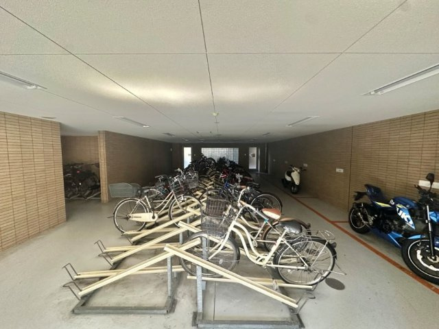 【駐輪場】の画像