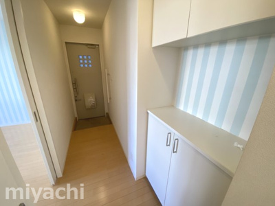 【玄関】 | シャーメゾングランデ