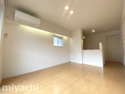 【居間・リビング】 | シャーメゾングランデ