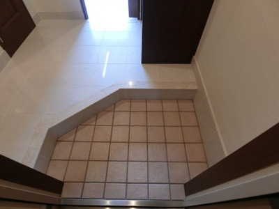 【玄関】 | メープルコート