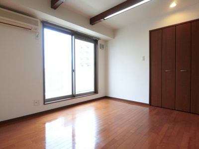 【洋室】 | メープルコート