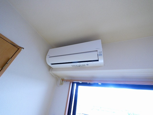 アンソレイエ　（前裁町）の設備|エアコン付きです