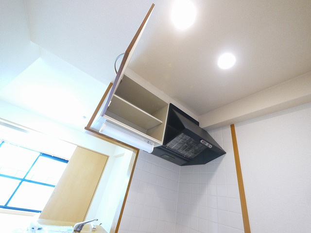 アンソレイエ　（前裁町）のキッチン|お料理しやすいキッチンです