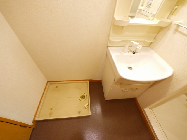 アンソレイエ　（前裁町）の洗面所|洗面所です