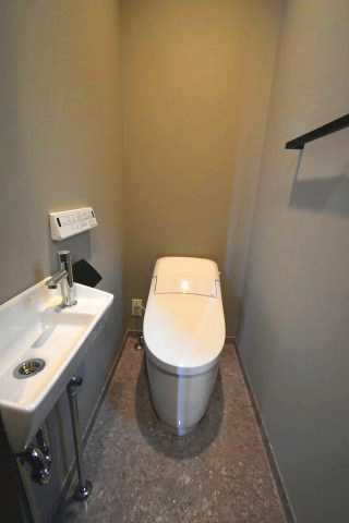 永福2丁目・新築戸建・B号棟のトイレ