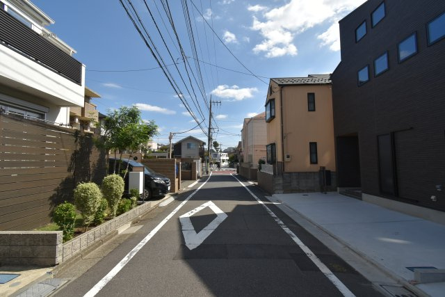 永福2丁目・新築戸建・B号棟の前面道路含む現地写真