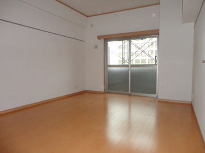 【居間・リビング】 | 仲介手数料半額！HPに初期費用掲載！「プライスホーム」で検索！ロイヤルリバービュー