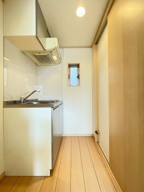 中野区大和町３丁目のアパートのキッチン