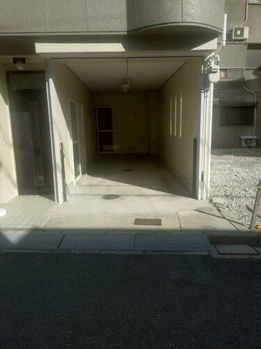 江端町　中古一戸建ての駐車場|■物件内覧・資金計画相談・住宅ローン相談、リフォーム相談、お問合せ受付中■
※当日・翌日のご内覧、ご相談はお電話でのお問合せがスムーズです！