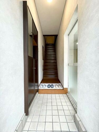 江端町　中古一戸建ての玄関|■物件内覧・資金計画相談・住宅ローン相談、リフォーム相談、お問合せ受付中■
※当日・翌日のご内覧、ご相談はお電話でのお問合せがスムーズです！