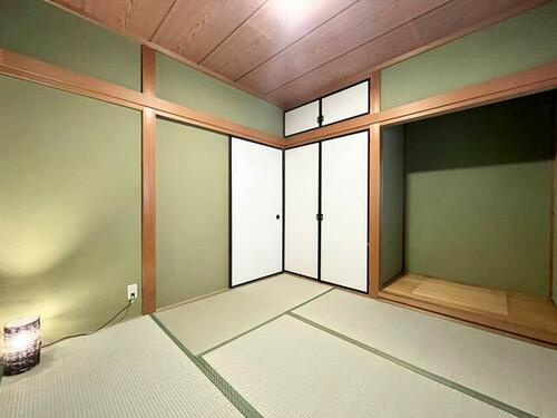 江端町　中古一戸建ての和室|和室4.5帖　床の間
■物件内覧・資金計画相談・住宅ローン相談、リフォーム相談、お問合せ受付中■
※当日・翌日のご内覧、ご相談はお電話でのお問合せがスムーズです！