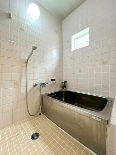 江端町　中古一戸建ての浴室|■物件内覧・資金計画相談・住宅ローン相談、リフォーム相談、お問合せ受付中■
※当日・翌日のご内覧、ご相談はお電話でのお問合せがスムーズです！