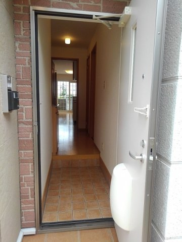 ガーデンハウス　セレノの玄関