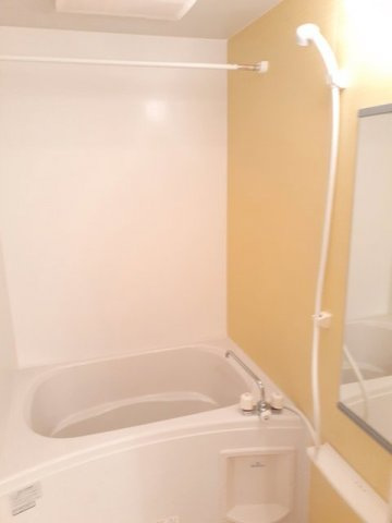 ガーデンコート　Ｃの浴室