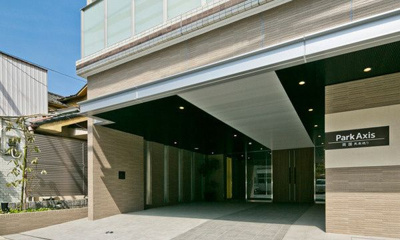 【エントランス】 | パークアクシス両国馬車通り