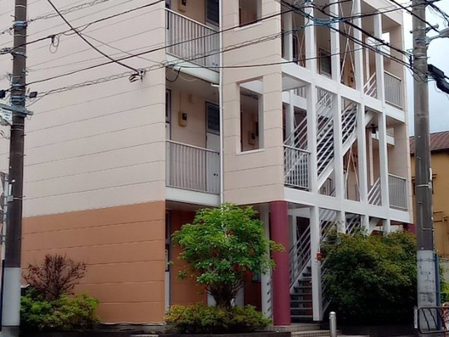 レオパレス４３８の外観