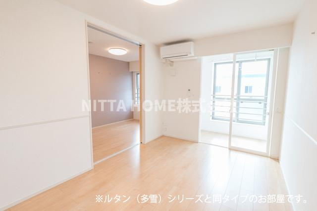 メゾン・シャトンⅠの居間・リビング|【完成イメージ】リビング１０．６帖あります＊