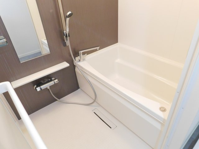 名古屋市南区滝春町の中古マンションの浴室|◇浴室◇　　ユニットバス新品交換　浴室暖房乾燥機・追い焚き機能付・オートバス　（２０２５年７月リフォーム済）