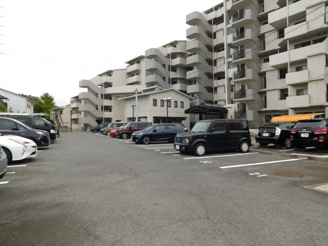 名古屋市南区滝春町の中古マンションの駐車場|◇駐車場◇　　