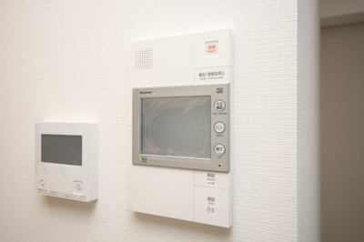 【セキュリティ】 | アーバネックス南新町 | モニター付きインターホンです