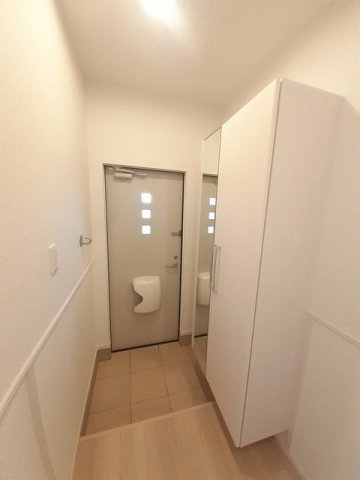 ピュア　ライヴ　ＸⅢ　Ａ棟の玄関