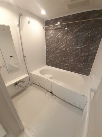 ピュア　ライヴ　ＸⅢ　Ａ棟の浴室