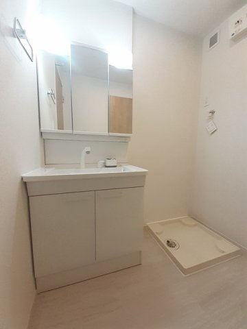 ピュア　ライヴ　ＸⅢ　Ａ棟の洗面所