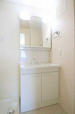 【独立洗面台】 | メゾンルピナス | 独立洗面台、朝の身支度には欠かせません